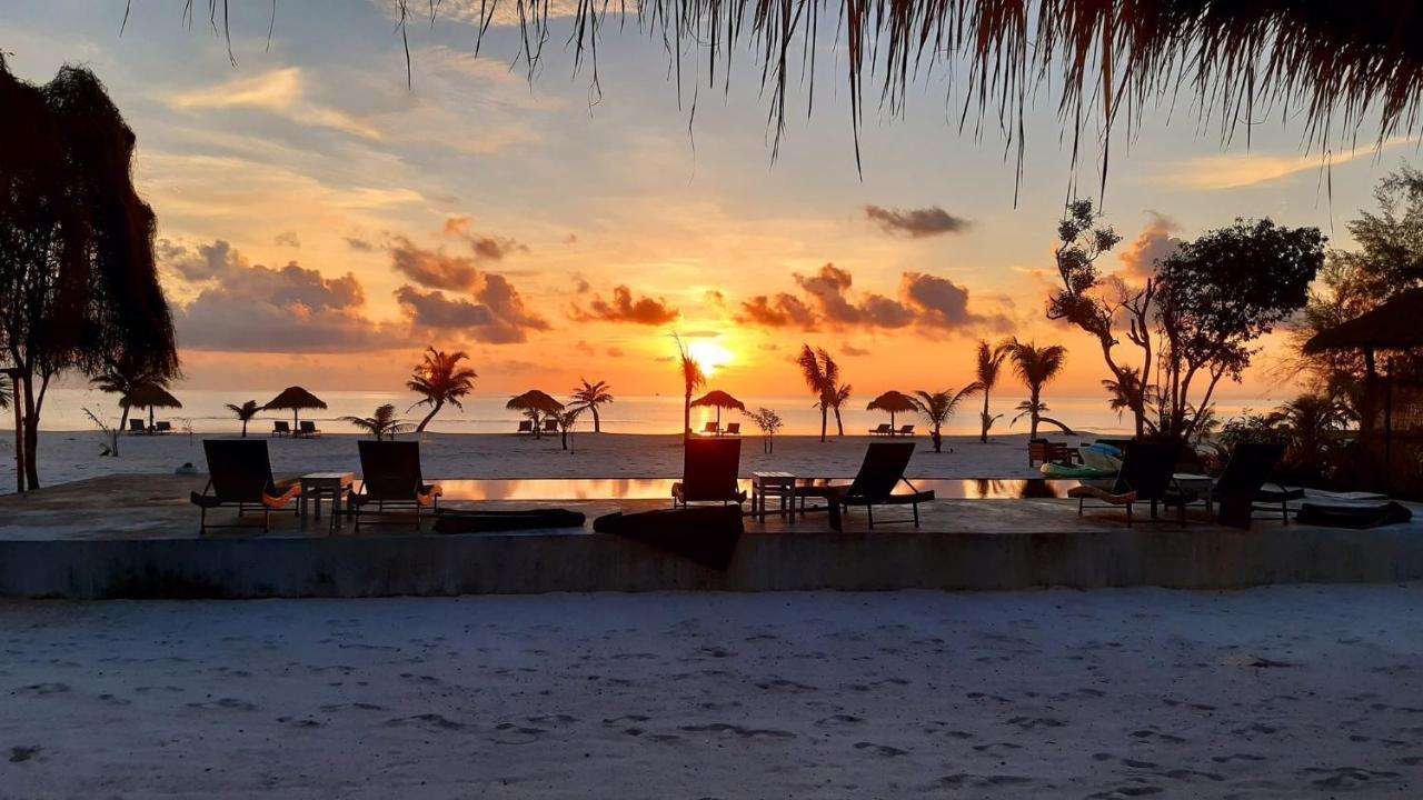 Отель The Secret Garden Koh Rong Pagoda Beach Экстерьер фото
