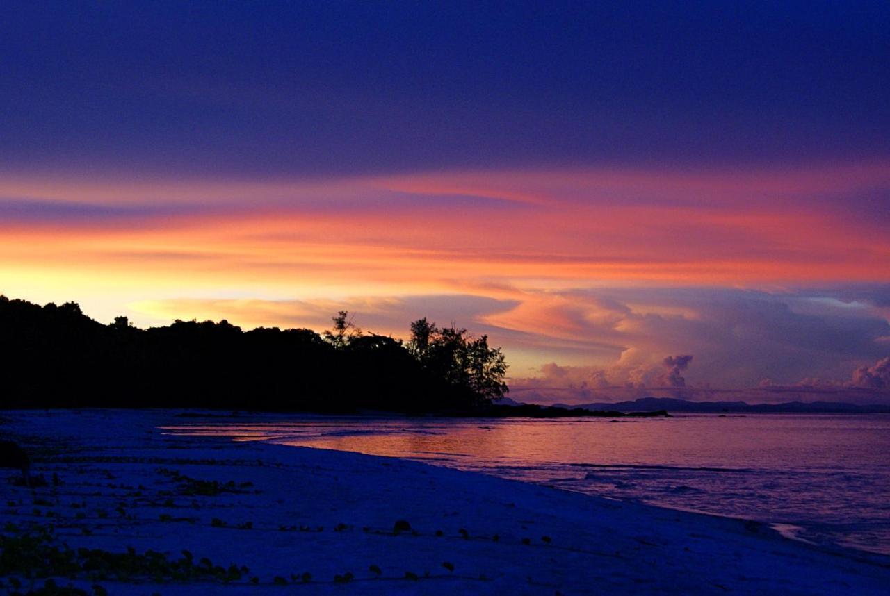 Отель The Secret Garden Koh Rong Pagoda Beach Экстерьер фото